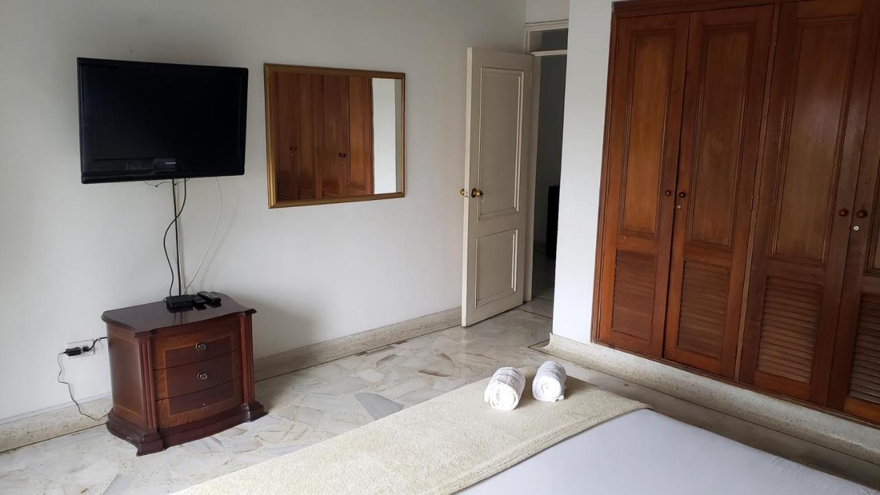Hostal Coworking Cristales Cali Bagian luar foto