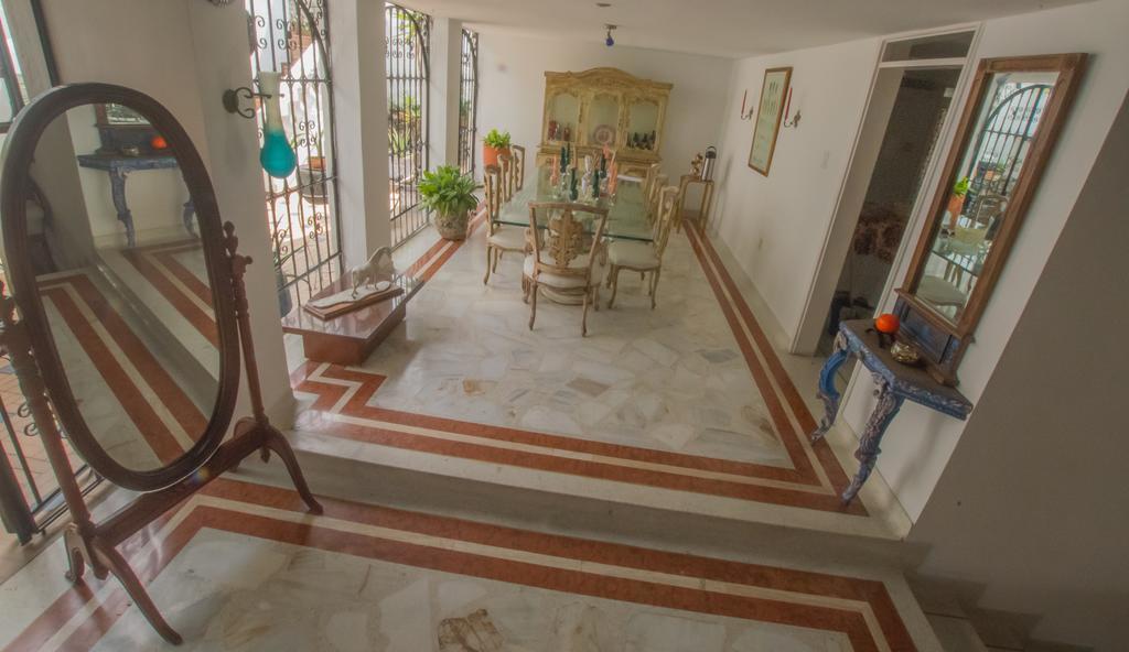 Hostal Coworking Cristales Cali Bagian luar foto