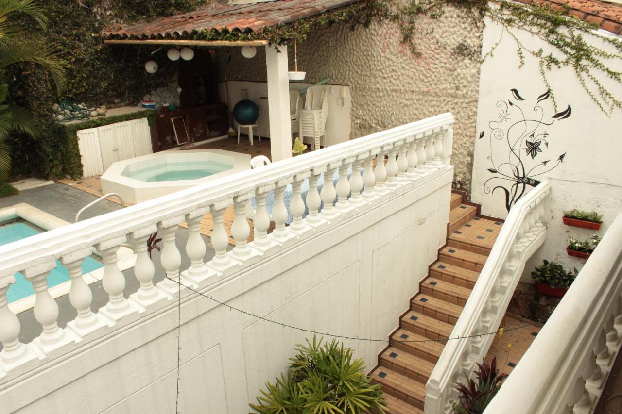 Hostal Coworking Cristales Cali Bagian luar foto